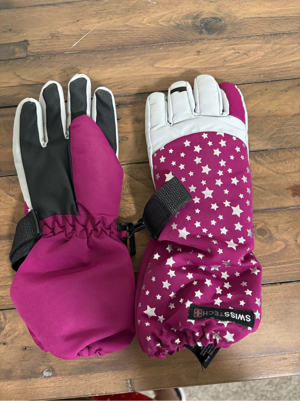 Swiss Tech Kids Magenta Star Ski Mittens